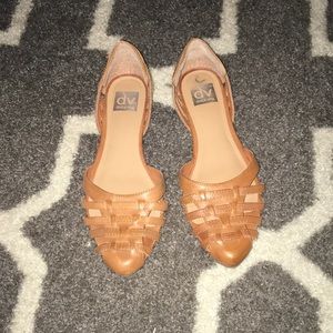 Dolce Vita pointy toed flats size 9.5 (fit like 9)